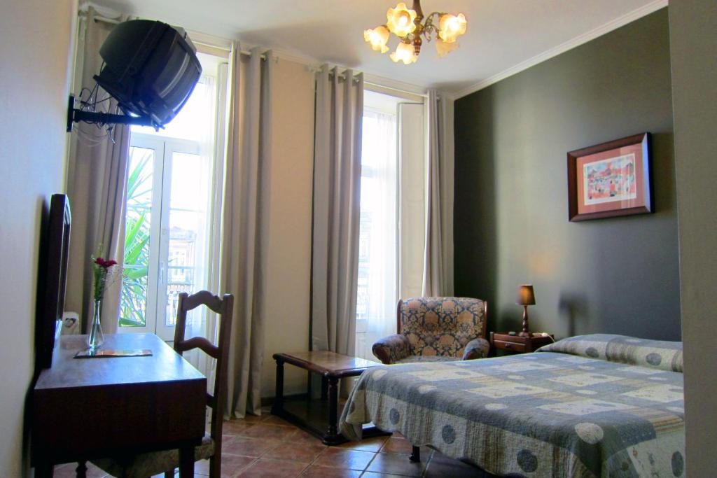Duas Nacoes Guest House Porto Pokoj fotografie