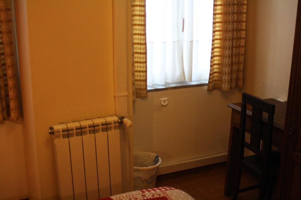 Duas Nacoes Guest House Porto Pokoj fotografie
